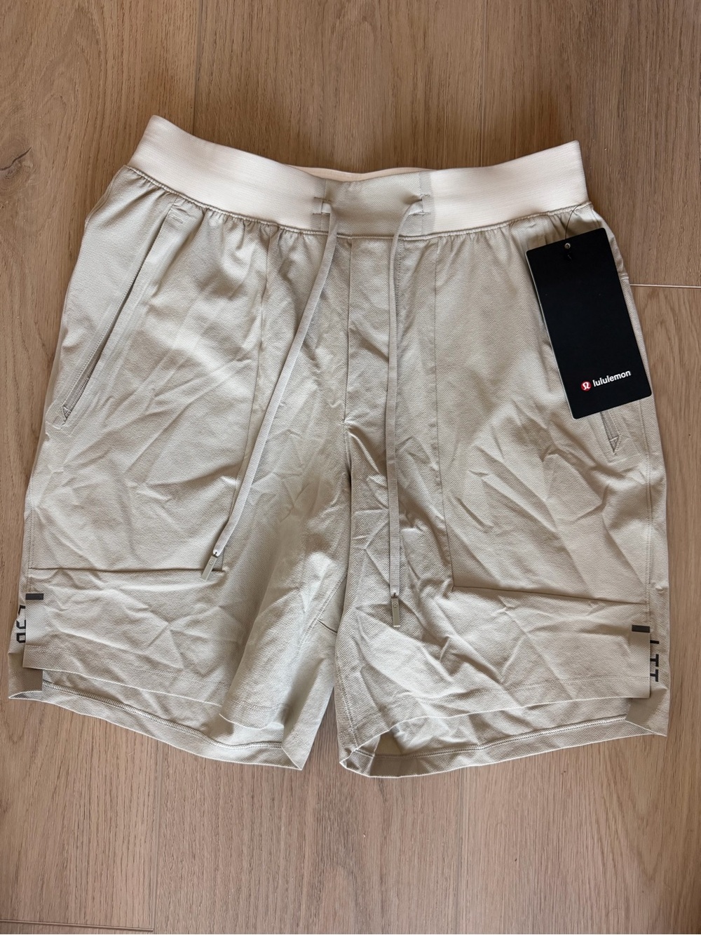 Lululemon License to Train Linerless Short 7" - SMALL - Raw Linen - NWT